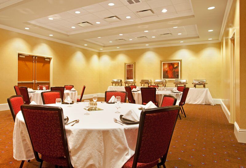 Holiday Inn Aurora North - Naperville By Ihg Eksteriør billede
